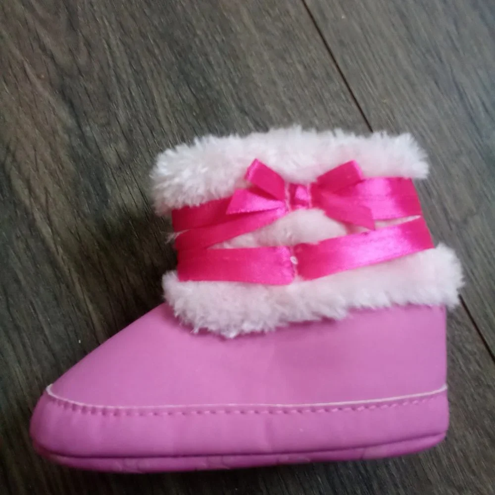 Like new Pink girl baby boots